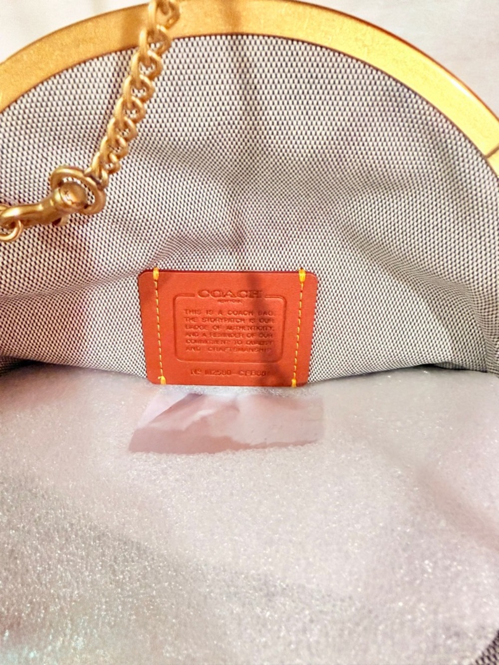 Coach Kisslock Pouch 20 with Gold Hardware NWT - Picture 8 of 8